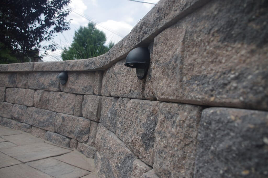 Stoneledge retaining wall Stoneledge retaining wall