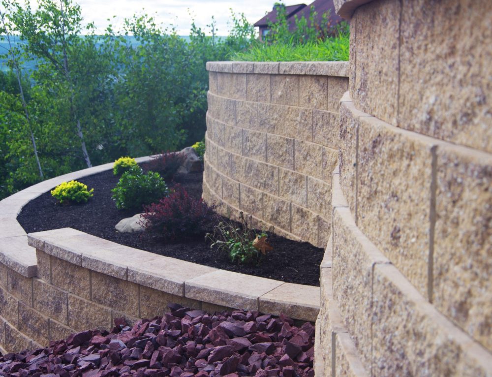 Should A Retaining Wall Be Leaning Or Tilted