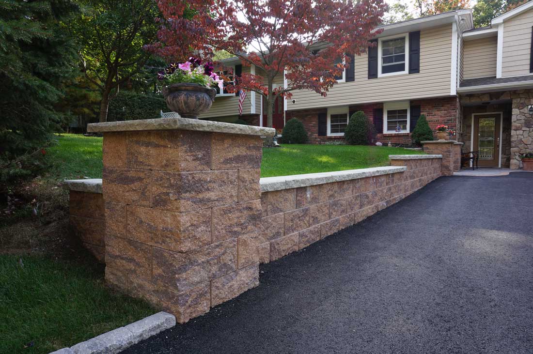 CornerStone 100 retaining wall block photos | CornerStone Solutions