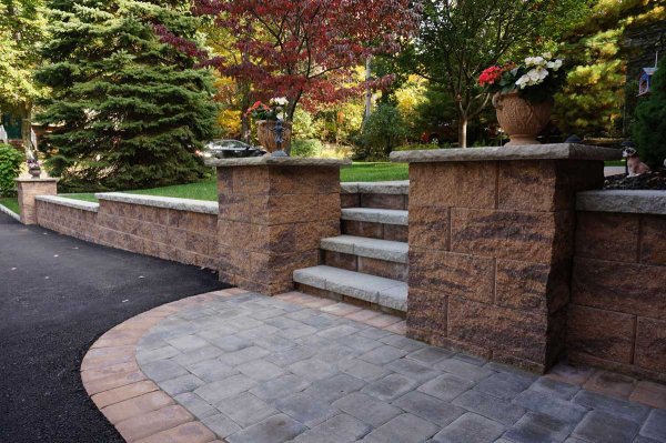 CornerStone 100 Retaining Wall Block Photo Gallery - CornerStone®