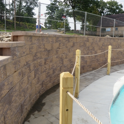 CornerStone 100 Block Retaining Wall