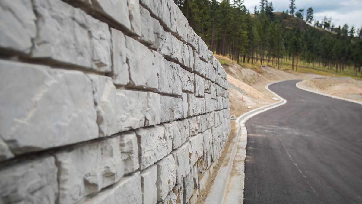 magnumstone-big-block-retaining-wall
