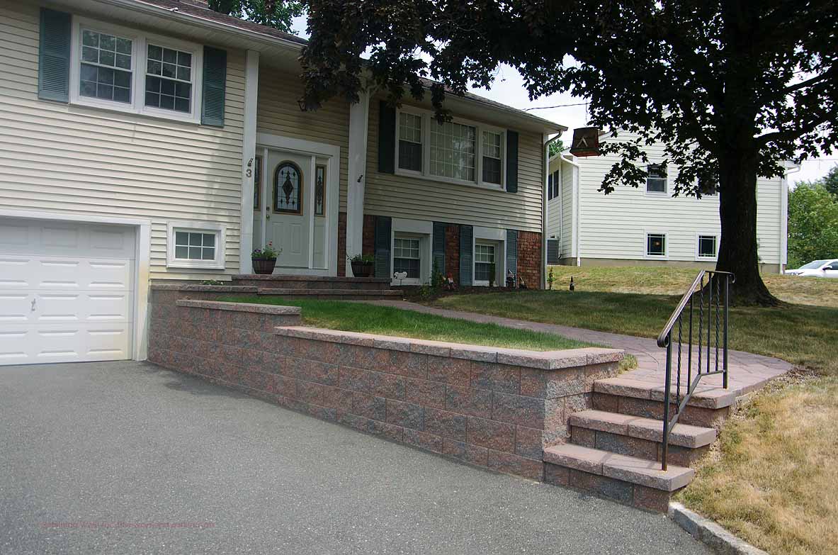 Retaining walls with stairs for driveway