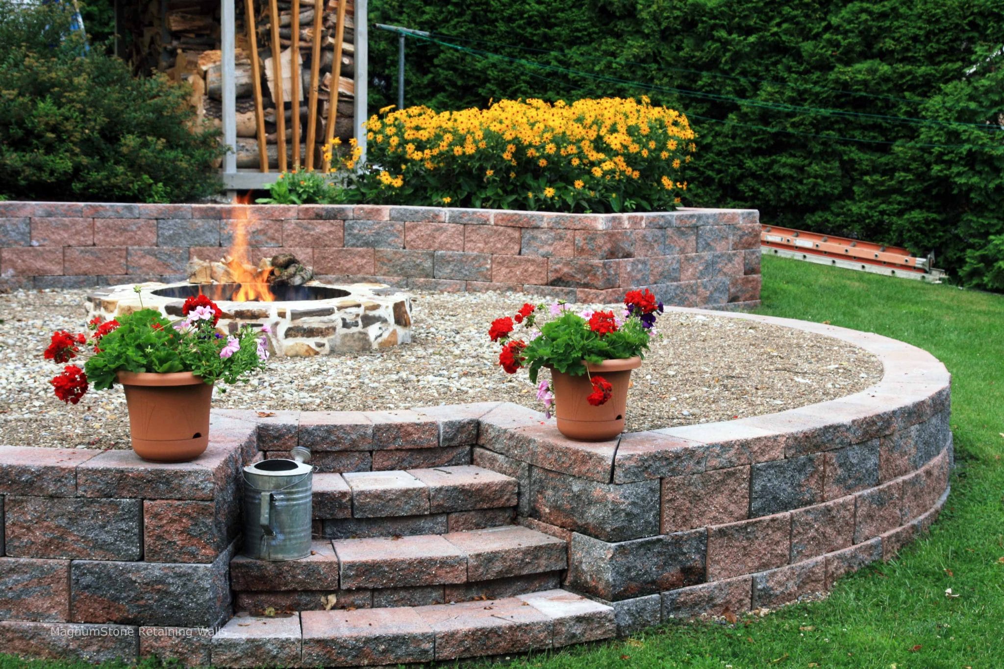 CornerStone 100 Blocks Create Elegant Backyard Feature