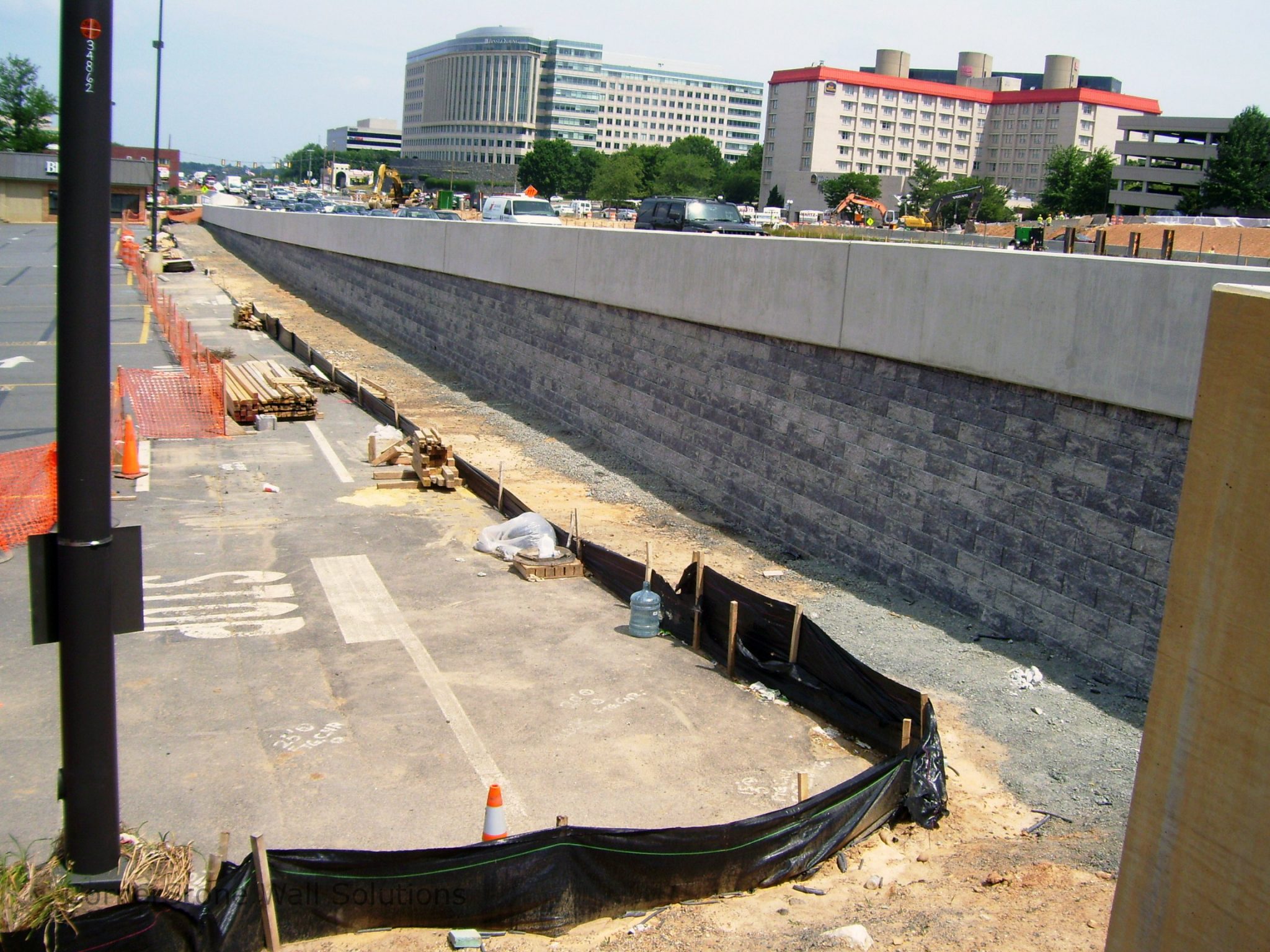 CornerStone Retaining Wall for Roadway in Herndon, Virginia