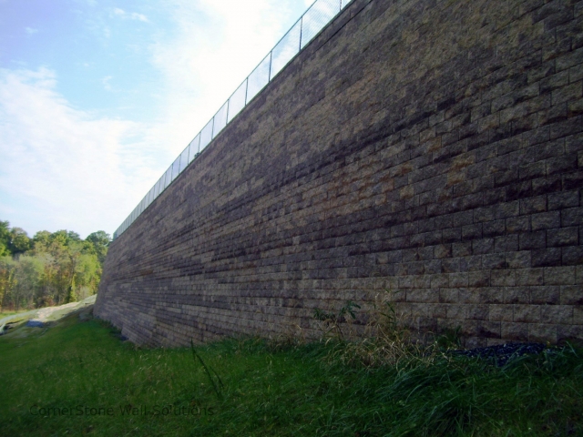 Large CornerStone Retaining Wall in Hagerstown, Maryland