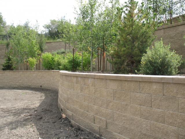 CornerStone Tiered Retaining Wall with Planter Pocket