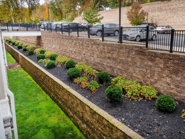 CornerStone 100 Apartment Planter Wall with Parking Lot
