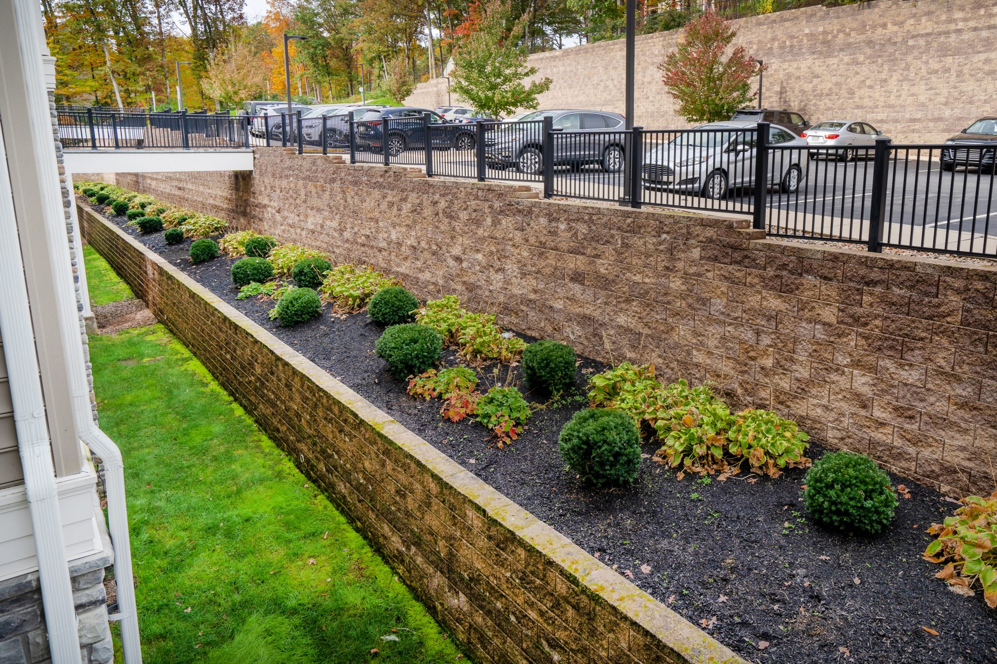 CornerStone 100 Apartment Planter Wall with Parking Lot