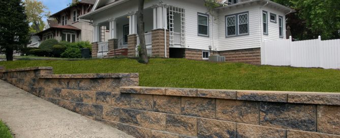 CornerStone 100 retaining walls with step-downs