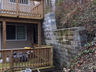 Overturning masonry wall with no drainage. Overturning masonry wall with no drainage.