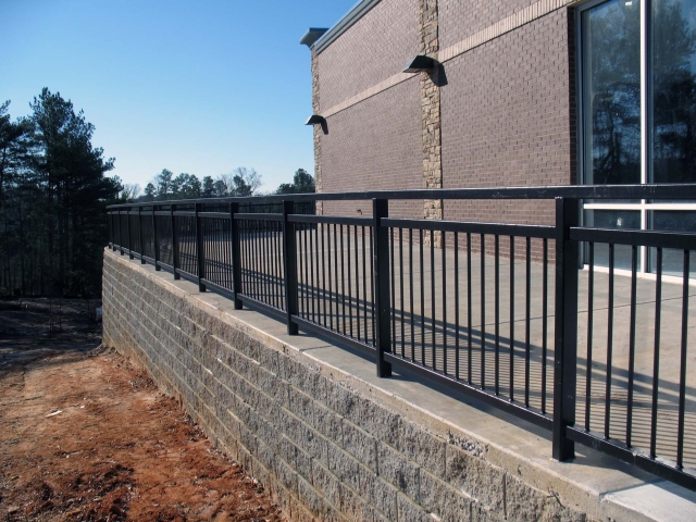CornerStone 100 Commercial Retaining Wall Patio.