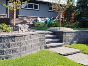 CornerStone terraced yard with angled corners.